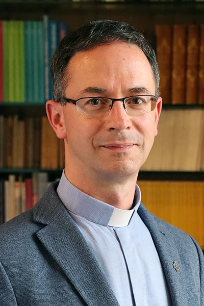 Profilbild: P. Zsolt Labancz SP - Generaldelegierter und Provinzial der Piaristen in Österreich, Pfarrer in Maria Treu